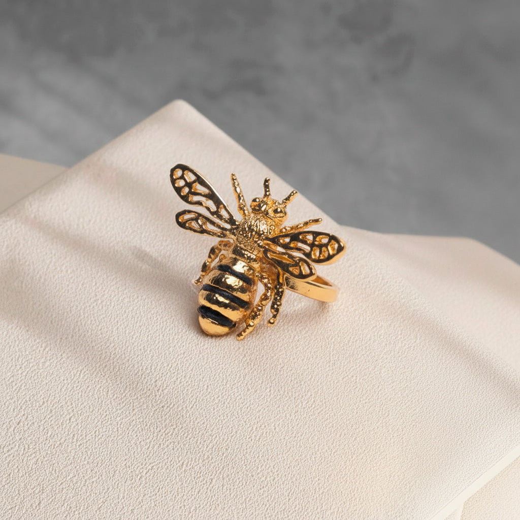 QUEEN BEE RING