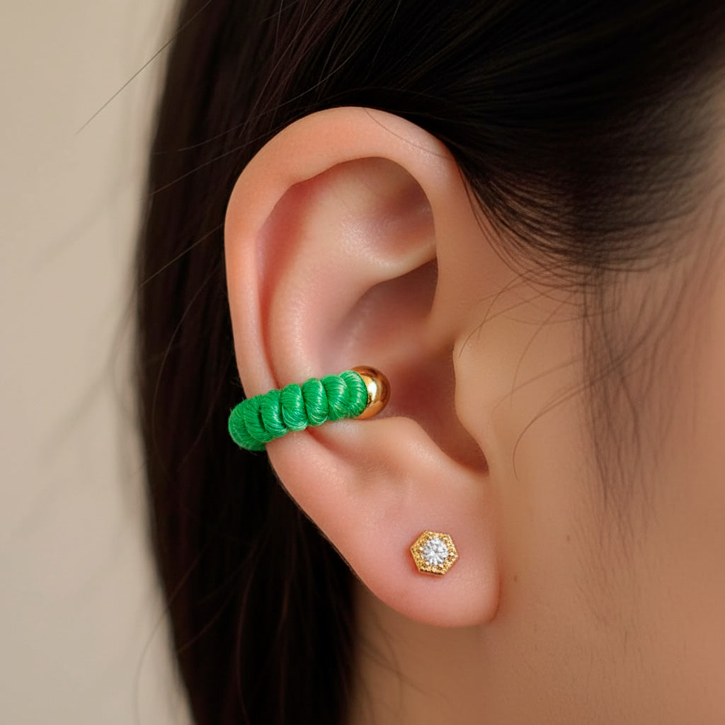 SHELL EAR CUFF
