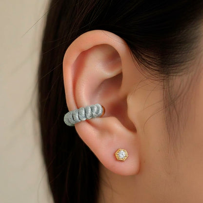 SHELL EAR CUFF